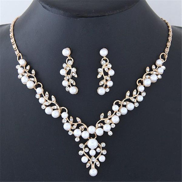 earrings & necklace 2021 bohemian fashion crystal sets for women trendy metal simple pearl party jewelery accessories gift, Silver
earrings & necklace 2021 bohemian fashion crystal sets for women trendy metal simple pearl party jewelery accessories gift, Silver
