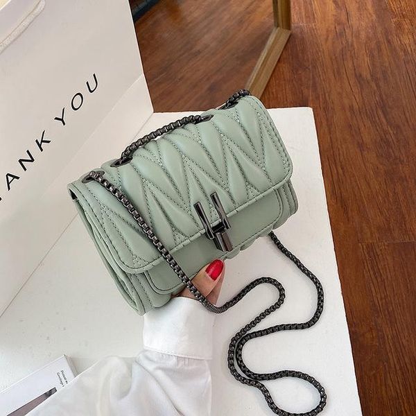 women's shoulder bag new leather large capacity portable luxury designer brand fashion 2021 all-match portable canvas bag
women's shoulder bag new leather large capacity portable luxury designer brand fashion 2021 all-match portable canvas bag
