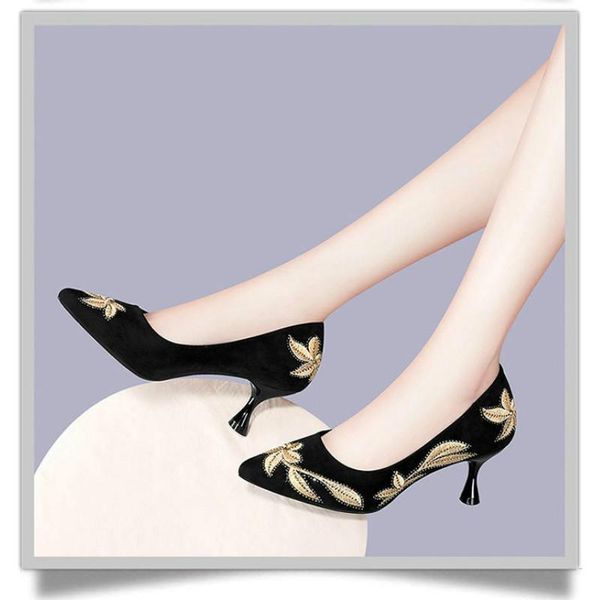 dress shoes high heels fashion spring pointed embroidery design wild faux suede pumps black red women's w27-36
dress shoes high heels fashion spring pointed embroidery design wild faux suede pumps black red women's w27-36