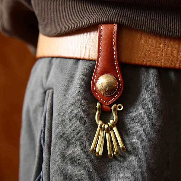 manual vegetable tanned cow leather key chain men's simple first layer pure copper hardware waist hanging cloth, Silver
manual vegetable tanned cow leather key chain men's simple first layer pure copper hardware waist hanging cloth, Silver