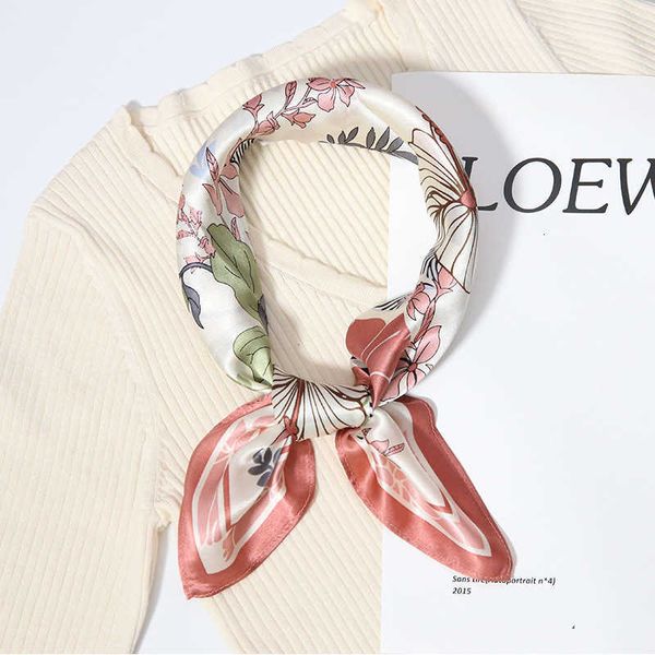2021 colorful female square spring hair band decorative mulberry silk small scarf ribbon, Blue;gray
2021 colorful female square spring hair band decorative mulberry silk small scarf ribbon, Blue;gray