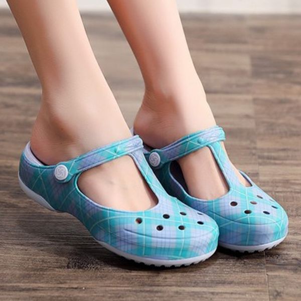 slippers fashion beach women outdoor summer hole shoes female flat-bottomed version of all-match print baotou jelly vtnu, Black
slippers fashion beach women outdoor summer hole shoes female flat-bottomed version of all-match print baotou jelly vtnu, Black