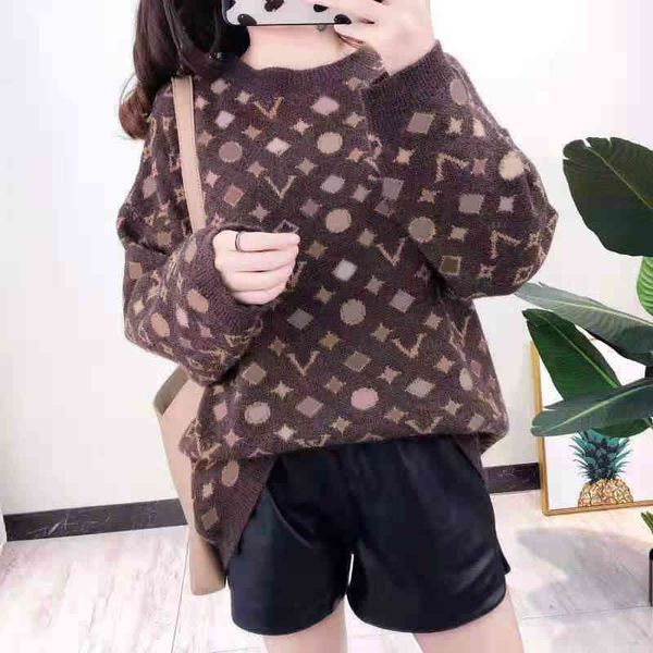 women's cloth 21ss letter sweater luxury female digner imitation alpaca autumn winter round ne pull-over sweaters for women long-sved, White;black
women's cloth 21ss letter sweater luxury female digner imitation alpaca autumn winter round ne pull-over sweaters for women long-sved, White;black