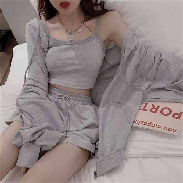 loungewear women 3 pieces summer sleepwear ensembles de pyjama nightgown suits with shorts home wear roomware 210924, Black;red
loungewear women 3 pieces summer sleepwear ensembles de pyjama nightgown suits with shorts home wear roomware 210924, Black;red