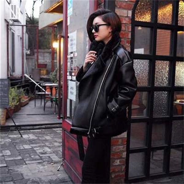new autumn and winter motorcycle clothes pu leather lamb wool coat women's middle long loose fashion routine, Black
new autumn and winter motorcycle clothes pu leather lamb wool coat women's middle long loose fashion routine, Black