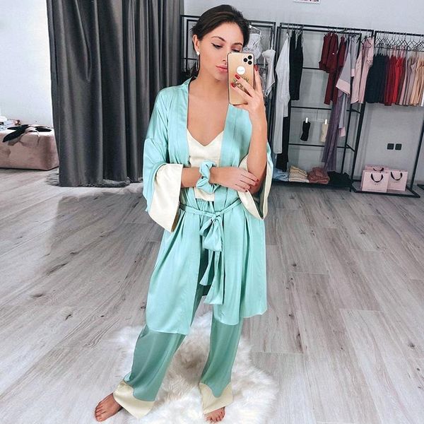 hiloc lacing patchwork home robe sets splicing loose satin silk robes for women bathrobe night set panelled pajamas set winter, Black;red
hiloc lacing patchwork home robe sets splicing loose satin silk robes for women bathrobe night set panelled pajamas set winter, Black;red