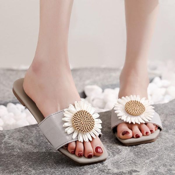 slippers 20211 women's summer outdoor wear female breeze beach breathable flowers sandals home flip-flops flat shoes sandales, Black
slippers 20211 women's summer outdoor wear female breeze beach breathable flowers sandals home flip-flops flat shoes sandales, Black