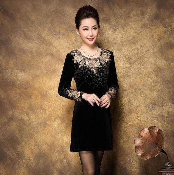 casual dresses 2021 autumn elegant embroidery floral long sleeve velvet dress vestido de festa robe boheme plus size women xl619, Black;gray
casual dresses 2021 autumn elegant embroidery floral long sleeve velvet dress vestido de festa robe boheme plus size women xl619, Black;gray