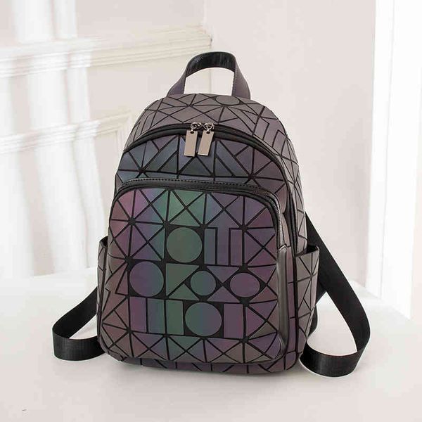 ins2021 lingge backpack women's fashion schoolbag middle school students' new leisure luminous backpack travel bag
ins2021 lingge backpack women's fashion schoolbag middle school students' new leisure luminous backpack travel bag