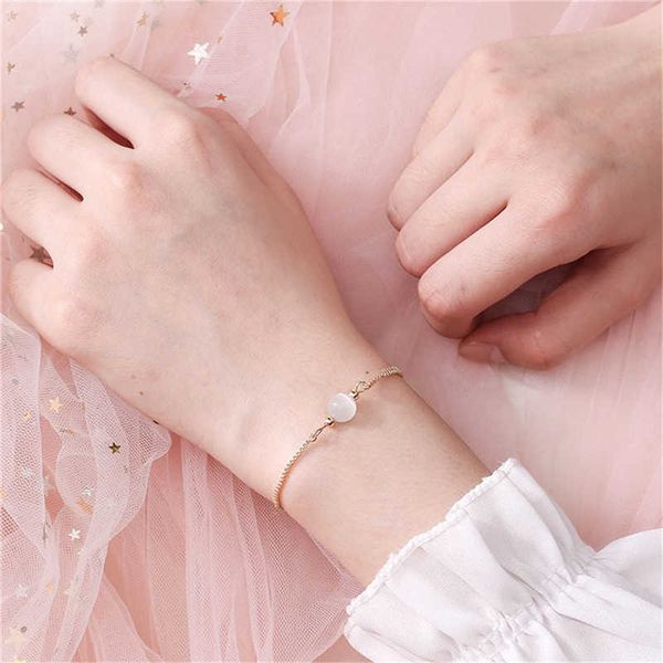 temperament sweet strawberry crystal bracelet japanese and korean cat's eye stone pull adjustable bracelet girl friend student jewelry, Golden;silver
temperament sweet strawberry crystal bracelet japanese and korean cat's eye stone pull adjustable bracelet girl friend student jewelry, Golden;silver