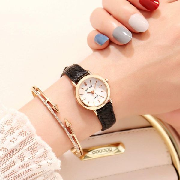 wristwatches rich tree women's watch mini 26mm diameter gold case quartz white dial belt brand clock, Slivery;brown
wristwatches rich tree women's watch mini 26mm diameter gold case quartz white dial belt brand clock, Slivery;brown