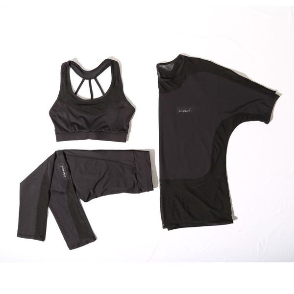 2021 new yoga set good quality 3 pieces sports bras mesh shirt pants breathable sportswear outdoor gym clothing women sport suit, White;red
2021 new yoga set good quality 3 pieces sports bras mesh shirt pants breathable sportswear outdoor gym clothing women sport suit, White;red