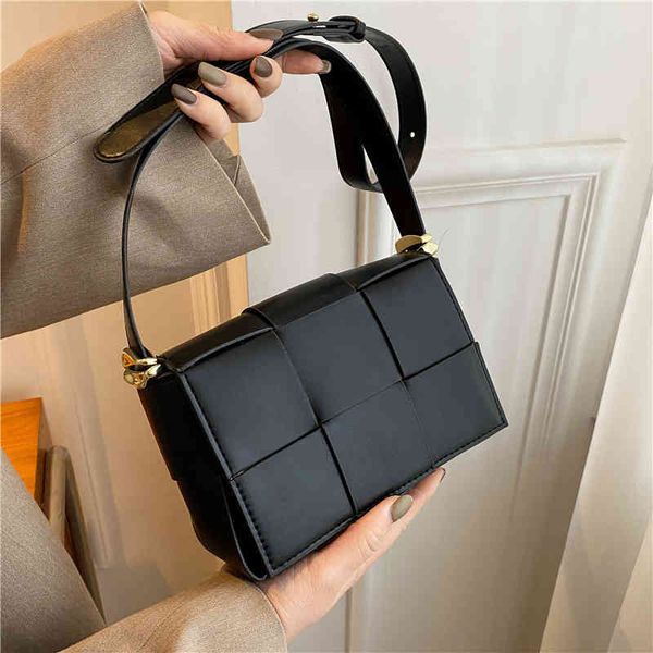 designer luxury handbags woven splicing bottegas women's bag 2022 korean small square fashion minority single shoulder messenger
designer luxury handbags woven splicing bottegas women's bag 2022 korean small square fashion minority single shoulder messenger