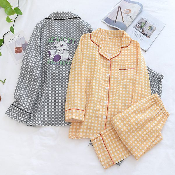 2021 spring and autumn new couple 100%cotton pajamas cartoon print two-piece men's thin section ladies home service suit summer sleep 1, Black;brown
2021 spring and autumn new couple 100%cotton pajamas cartoon print two-piece men's thin section ladies home service suit summer sleep 1, Black;brown