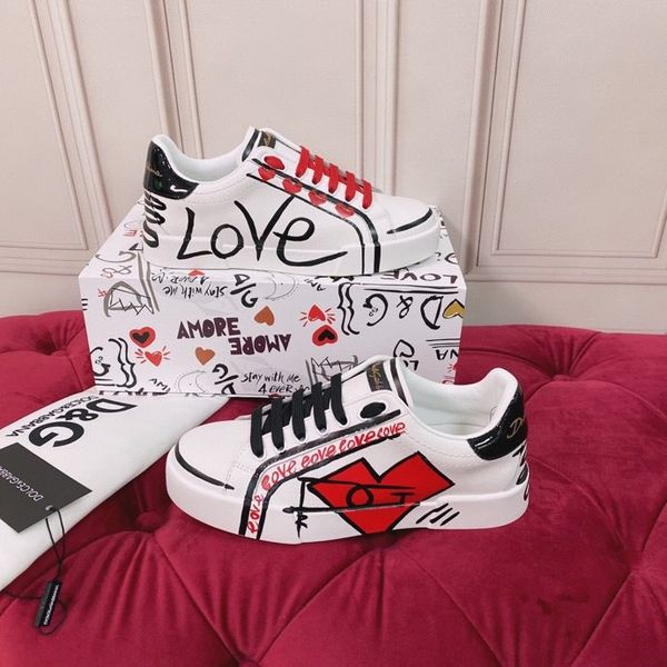 luxurys designer shoes men track sneakers leather trainers women mesh nylon printed triple platform casual shoe size35-45, Black;red
luxurys designer shoes men track sneakers leather trainers women mesh nylon printed triple platform casual shoe size35-45, Black;red