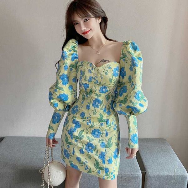 spring fashion elegant flower print square collar mini dress women vintage jacquard lantern sleeve bodycon high waist slim 210526, Black;gray
spring fashion elegant flower print square collar mini dress women vintage jacquard lantern sleeve bodycon high waist slim 210526, Black;gray