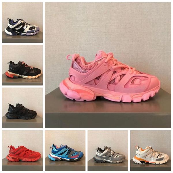 designer shoes men track 3.0 sneakers leather trainers women mesh nylon printed 3m triple s platform casual shoe with box 
designer shoes men track 3.0 sneakers leather trainers women mesh nylon printed 3m triple s platform casual shoe with box