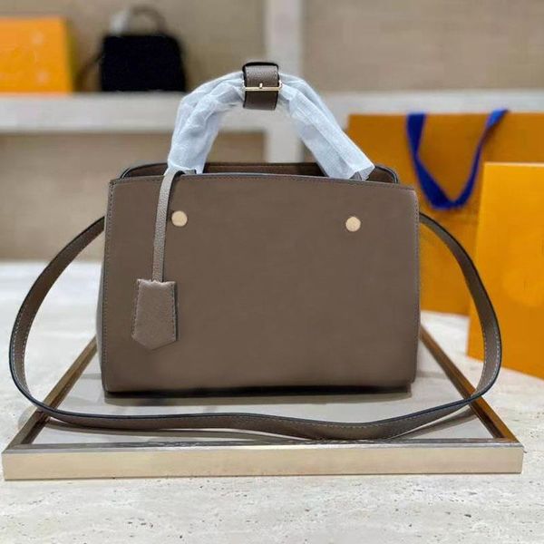 bag 28*21cm handbag luxury retro 3a colors 2 quality leather shoulder large capacity handbag lady brand bag classic shopping wahks
bag 28*21cm handbag luxury retro 3a colors 2 quality leather shoulder large capacity handbag lady brand bag classic shopping wahks