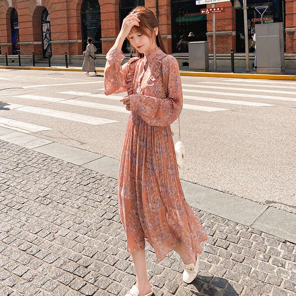 light mature fashion floral chiffon dress women's spring 2021 new standing collar medium length pleated skirt, Black;gray
light mature fashion floral chiffon dress women's spring 2021 new standing collar medium length pleated skirt, Black;gray