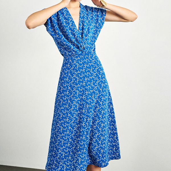 2021 new primavera vero feminino vestido linha a senhora alta impresso com decote em v manga curta vestidos de cintura feminina g35j, Black;gray 
2021 new primavera vero feminino vestido linha a senhora alta impresso com decote em v manga curta vestidos de cintura feminina g35j, Black;gray