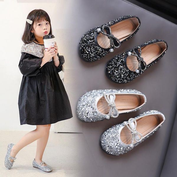 new girls shoes spring children soft bottom flats princess toddler casual dress student party dance baby kids leather shoes 04, Black;grey
new girls shoes spring children soft bottom flats princess toddler casual dress student party dance baby kids leather shoes 04, Black;grey