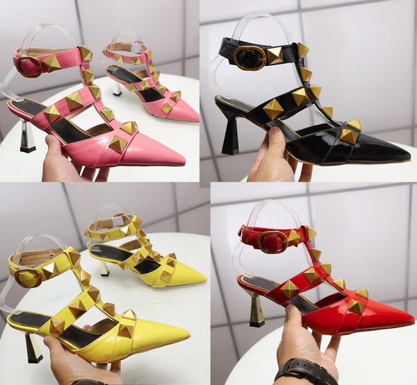 chaussures de designer valentin roman stud diamond mesh yarn high heels ray 6.5 slippers sandals baby women nonslip shoes with channel, Black;red
chaussures de designer valentin roman stud diamond mesh yarn high heels ray 6.5 slippers sandals baby women nonslip shoes with channel, Black;red