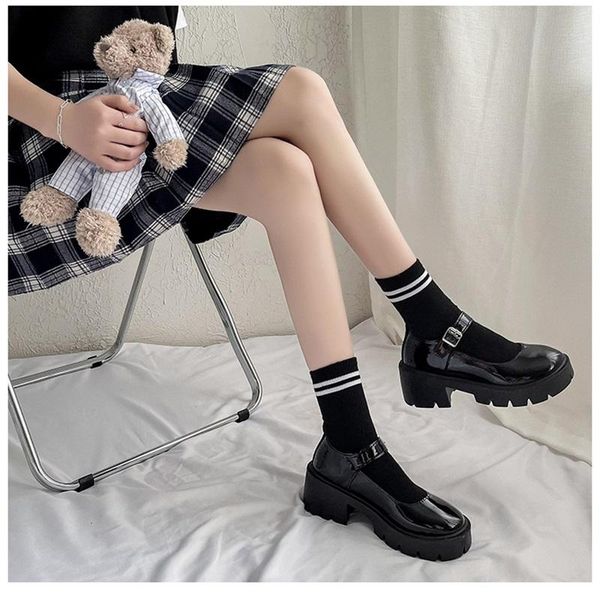 dress shoes korean women's thick soled small leather autumn british style patent casual single black versatile
dress shoes korean women's thick soled small leather autumn british style patent casual single black versatile