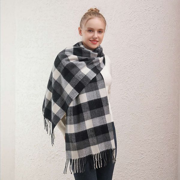 plaid scarf women's winter warm thickened cashmere men's tassel autumn wool, Blue;gray
plaid scarf women's winter warm thickened cashmere men's tassel autumn wool, Blue;gray