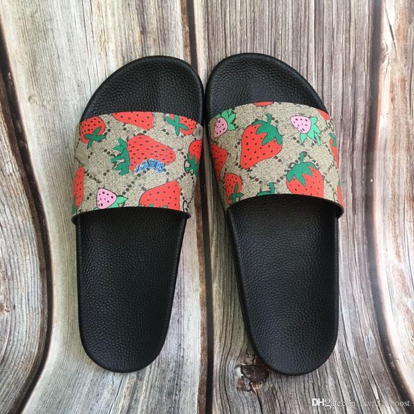 luxury european brand strawberry black rubber slide slippers green red white stripe fashion design men women with box classicflat
luxury european brand strawberry black rubber slide slippers green red white stripe fashion design men women with box classicflat