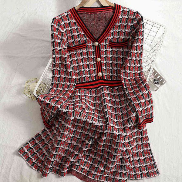 european style autumn winter knitted sweater dress women buttons vintage party mini dress fashion elegant casual chic robe femme y1204, Black;gray
european style autumn winter knitted sweater dress women buttons vintage party mini dress fashion elegant casual chic robe femme y1204, Black;gray