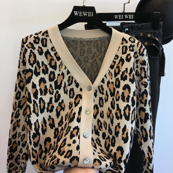 leopard-print sweater womens long-sleeved cardigan spring and autumn new korean style fashion loose all-match v-neck knitwear, White
leopard-print sweater womens long-sleeved cardigan spring and autumn new korean style fashion loose all-match v-neck knitwear, White