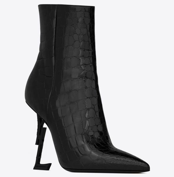 new opyum booties in alligator-embossed patent leather with black heel snake heels boots pointed toe letters high heels pumps ladies boots d
new opyum booties in alligator-embossed patent leather with black heel snake heels boots pointed toe letters high heels pumps ladies boots d