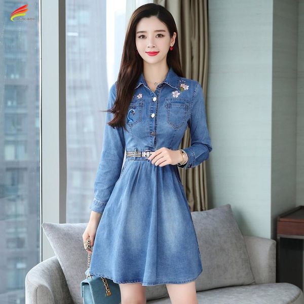 casual dresses arrivals women's denim dress women 2021 turn-down collar long sleeve jeans a line with belt elegant vestido, Black;gray
casual dresses arrivals women's denim dress women 2021 turn-down collar long sleeve jeans a line with belt elegant vestido, Black;gray