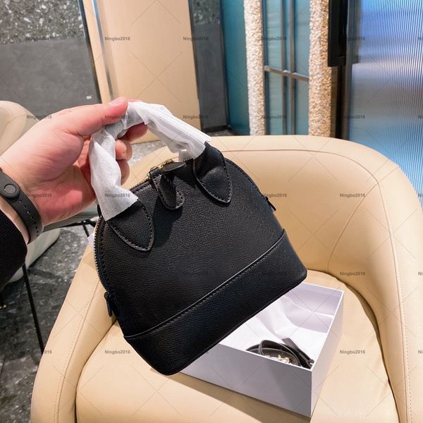 women mini handbag shell bags shoulder purse handbag ladies crossbody casual fashion bag simple letter leather wallets handbags purses totes
women mini handbag shell bags shoulder purse handbag ladies crossbody casual fashion bag simple letter leather wallets handbags purses totes