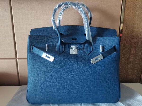 realfine888 bags 3a perkin 20-25-30-35-40cm taurillon grainy leather navy blue color totes handbag lock and keys double handles purse with d
realfine888 bags 3a perkin 20-25-30-35-40cm taurillon grainy leather navy blue color totes handbag lock and keys double handles purse with d