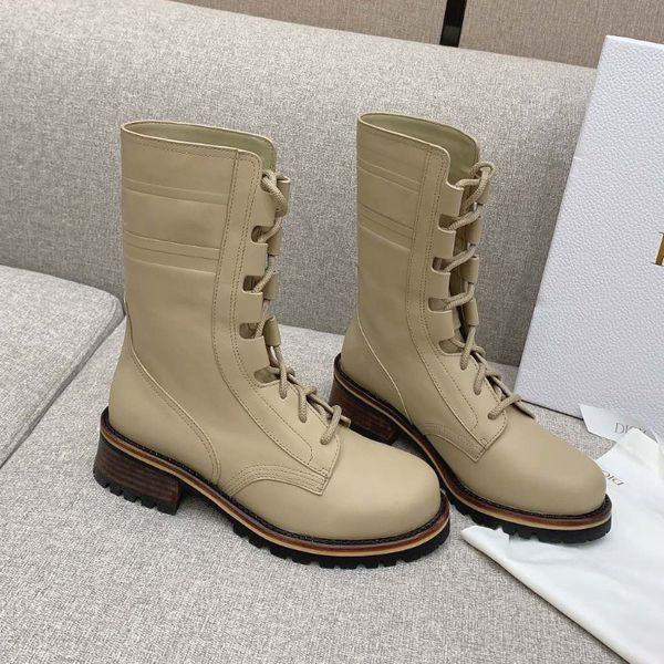 ankle biker flat boots for women luxury designers shoes block heel lace-up booties quest smooth leather embossed logo chunky, Black
ankle biker flat boots for women luxury designers shoes block heel lace-up booties quest smooth leather embossed logo chunky, Black