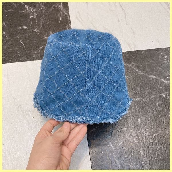 women bucket hat luxurys designers embroidery beanie skull cap classic stripe printed hats fashion fitted fisherman mütze 21071905r, Blue;gray
women bucket hat luxurys designers embroidery beanie skull cap classic stripe printed hats fashion fitted fisherman mütze 21071905r, Blue;gray