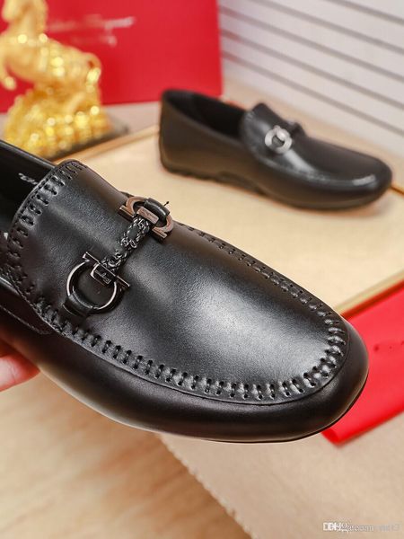 cq men casual shoes 2021 white black loafers brand fashion luxury slip on moccasin leather driving shoes soft comfortable male footwear 33
cq men casual shoes 2021 white black loafers brand fashion luxury slip on moccasin leather driving shoes soft comfortable male footwear 33