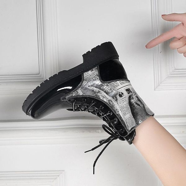 boots 2021 autumn korean version of the wild thick-soled locomotive ins street shooting short tube women's shoe, Black
boots 2021 autumn korean version of the wild thick-soled locomotive ins street shooting short tube women's shoe, Black