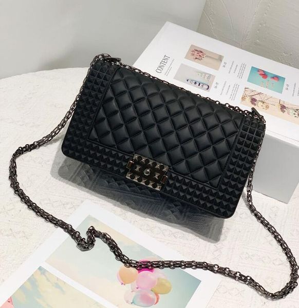 factory outlet female bag summer style tungsten gold lock females jelly handbag classic small fragrant wind matte fashions chain bags, Black;red
factory outlet female bag summer style tungsten gold lock females jelly handbag classic small fragrant wind matte fashions chain bags, Black;red