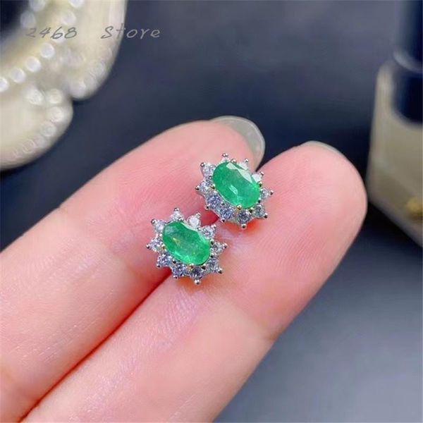 stud classic style 925 silver inlaid natural emerald earrings, women's jewelry, simple and elegant design, Golden;silver
stud classic style 925 silver inlaid natural emerald earrings, women's jewelry, simple and elegant design, Golden;silver