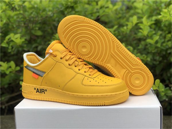 2021 authentic 1 university gold forces men dress shoes off yellow metallic silver white dd1876-700 sports sneakers with box, Black
2021 authentic 1 university gold forces men dress shoes off yellow metallic silver white dd1876-700 sports sneakers with box, Black