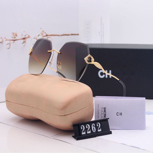 2021 new polarized sunglasses gradual raiow color famous designer women luxury diamond h2dq, White;black
2021 new polarized sunglasses gradual raiow color famous designer women luxury diamond h2dq, White;black