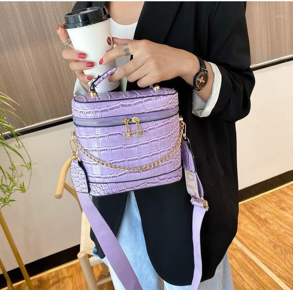 wallets handbag soft crossbody bag quality leather women knitting designersmall women's 2021 fashion net red tex1, Red;black
wallets handbag soft crossbody bag quality leather women knitting designersmall women's 2021 fashion net red tex1, Red;black
