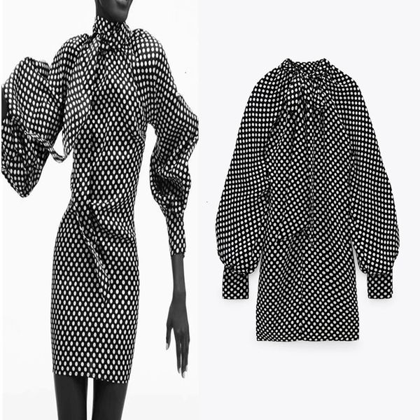 vintage 2021 new polka dot satin dress fashion women high neck bow tied puff long sleeves pleated lady elegant mini dresses lnxo 5rtd, Black;gray
vintage 2021 new polka dot satin dress fashion women high neck bow tied puff long sleeves pleated lady elegant mini dresses lnxo 5rtd, Black;gray