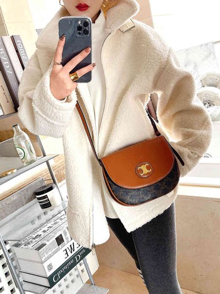outlet one triumphal arch leather old flower shoulder women's messenger bag mini high-end mobile phone saddle bag yw yw luxurys designe
outlet one triumphal arch leather old flower shoulder women's messenger bag mini high-end mobile phone saddle bag yw yw luxurys designe