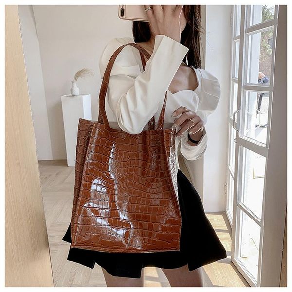 evening bags fashion crocodile pattern shoulder bag women large capacity handbag and purse bolsa feminina massager ladies hand
evening bags fashion crocodile pattern shoulder bag women large capacity handbag and purse bolsa feminina massager ladies hand
