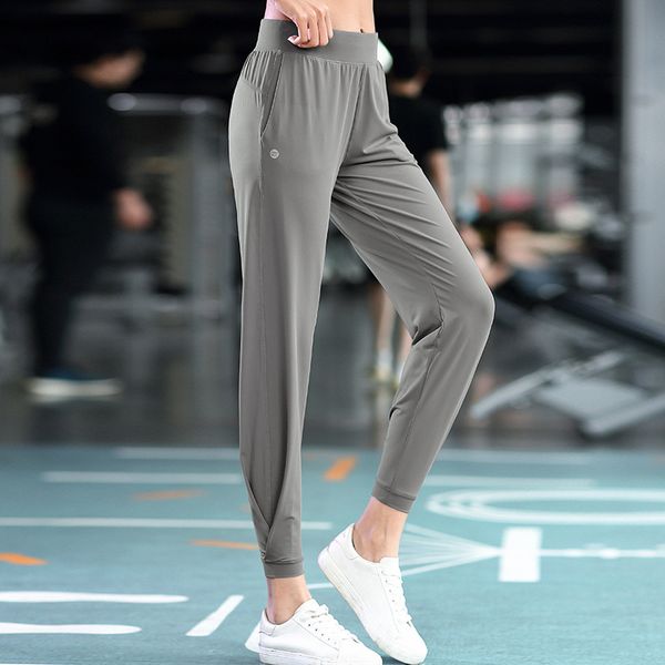 women wide yoga pants loose straight trousers pants outdoor sport fitness running pants loose hip hop sreet dance trousers, Gray
women wide yoga pants loose straight trousers pants outdoor sport fitness running pants loose hip hop sreet dance trousers, Gray