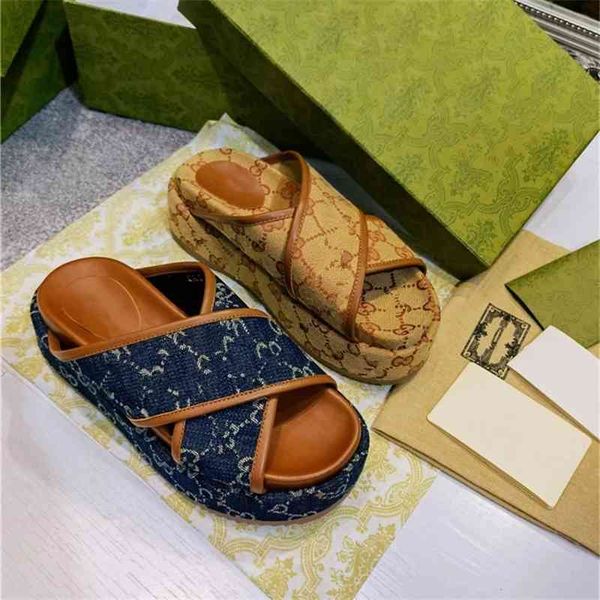 new designer 2021 thick soles slippers luxury brand canvas heels sandals women summer flat shoes, Black
new designer 2021 thick soles slippers luxury brand canvas heels sandals women summer flat shoes, Black