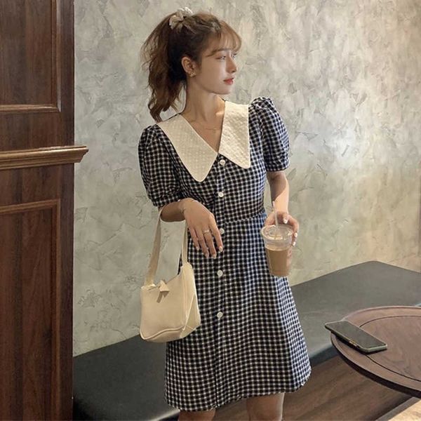 2021 summer french hepburn doll neck bubble sleeve waist slim check dr's wear, Black;gray
2021 summer french hepburn doll neck bubble sleeve waist slim check dr's wear, Black;gray